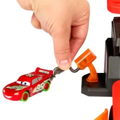 Disney Pixar Cars Pista que Brilla en la Obscuridad<Mattel Clearance
