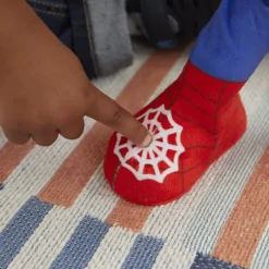 Spiderman Muñeco Spidey Baila y Gatea<Hasbro Hot